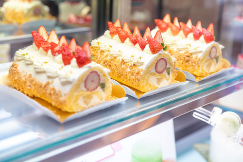 いちごのロールケーキ